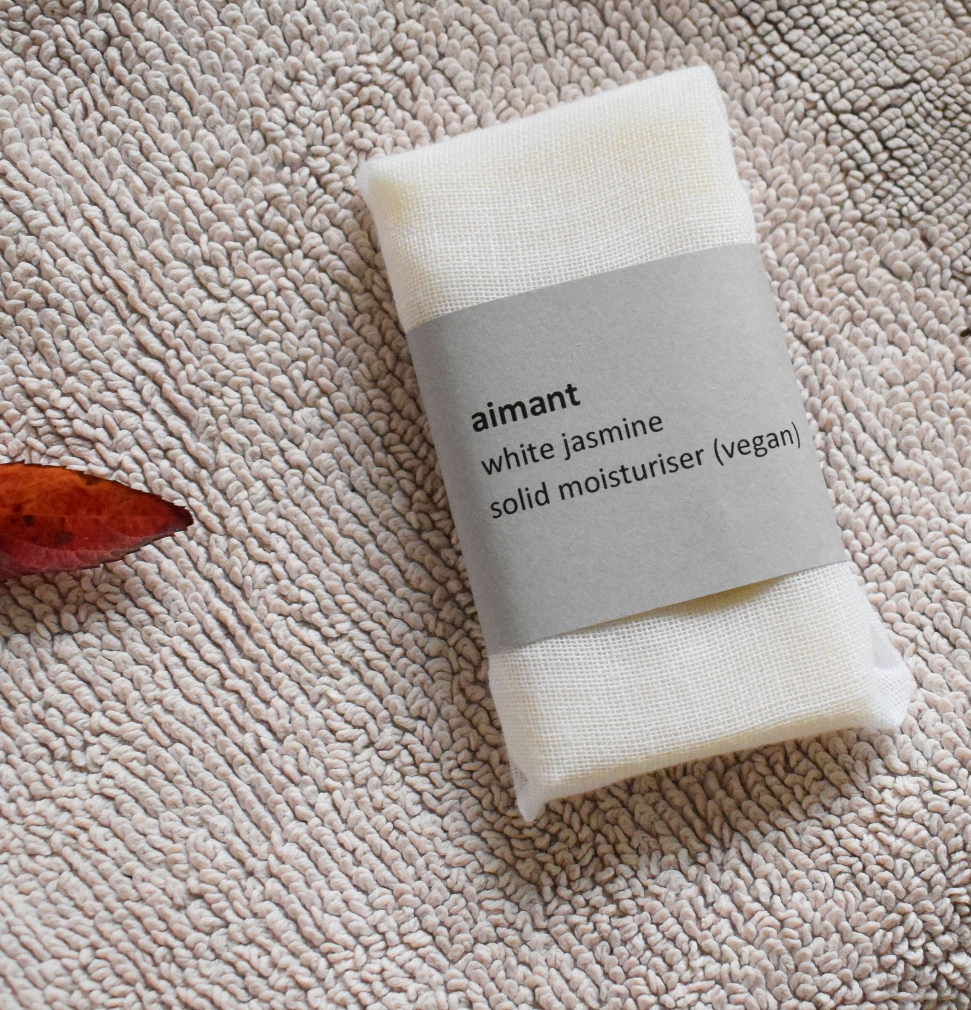 Vegan Solid Moisturiser White Jasmine essential oil