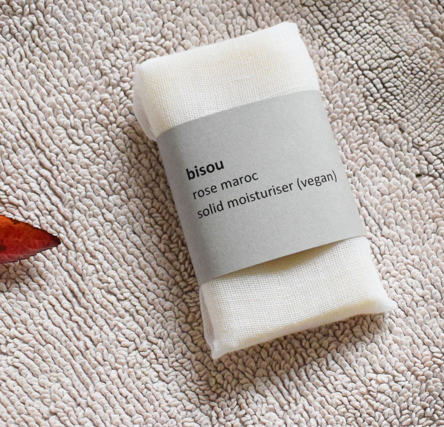 Vegan Solid Moisturiser Rose Maroc essential oil