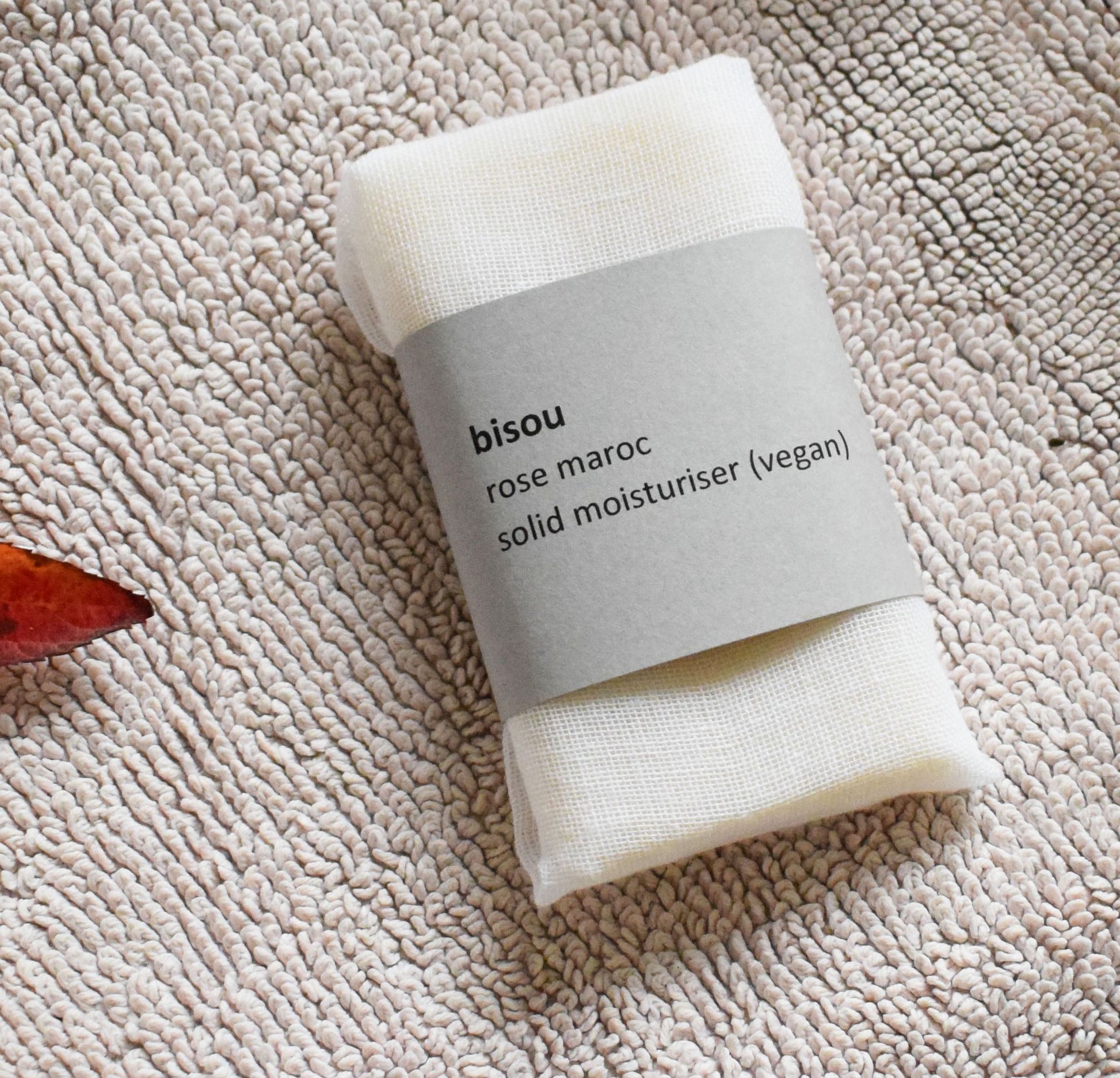 Vegan Solid Moisturiser Rose Maroc essential oil