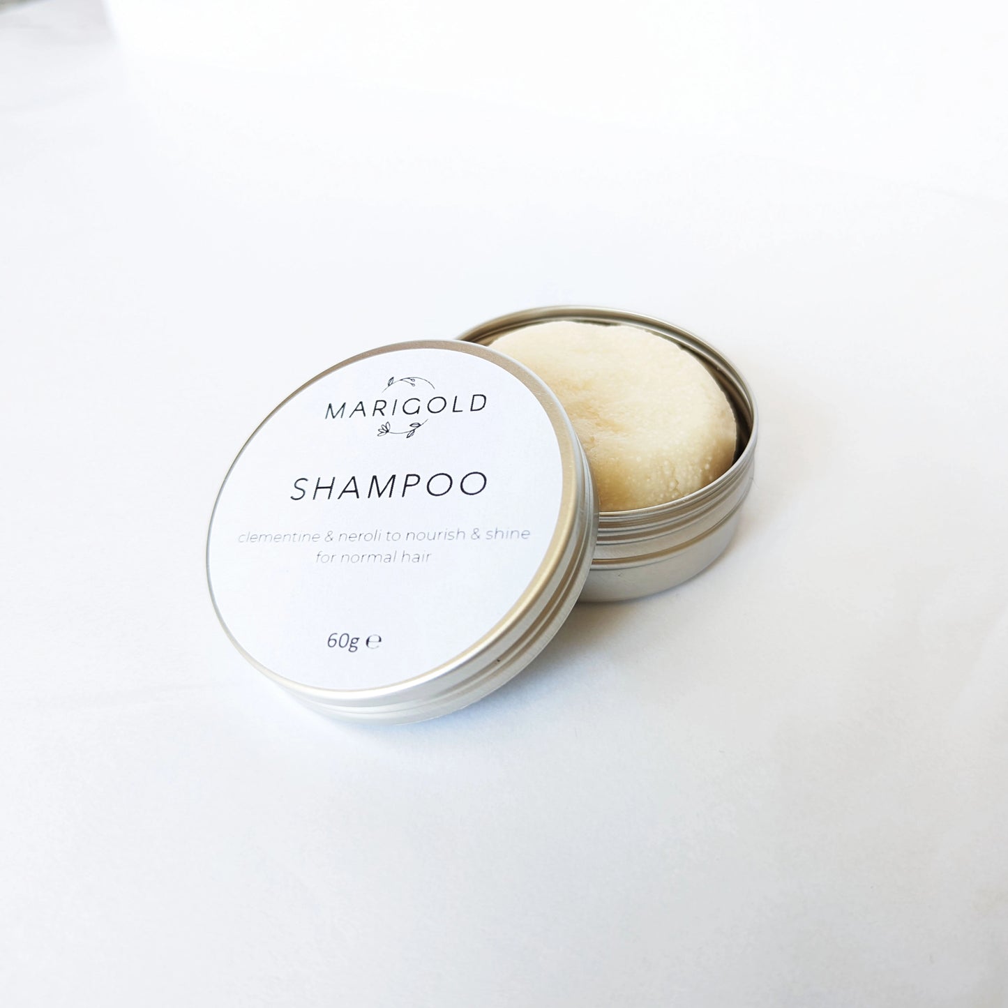 'Citrus Burst' Solid Shampoo Bar open tinn