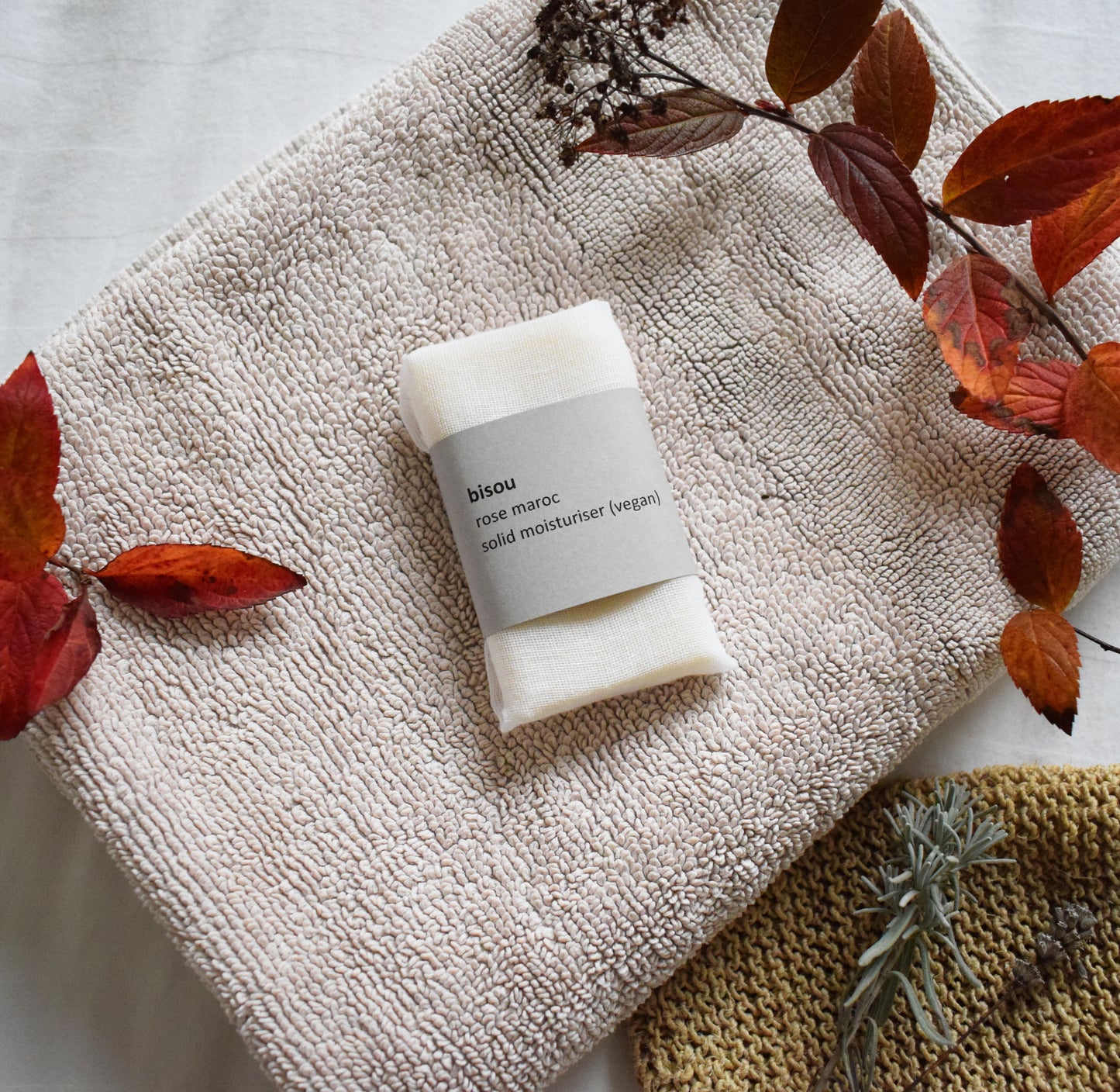 Vegan Solid Moisturiser Rose Maroc essential oil