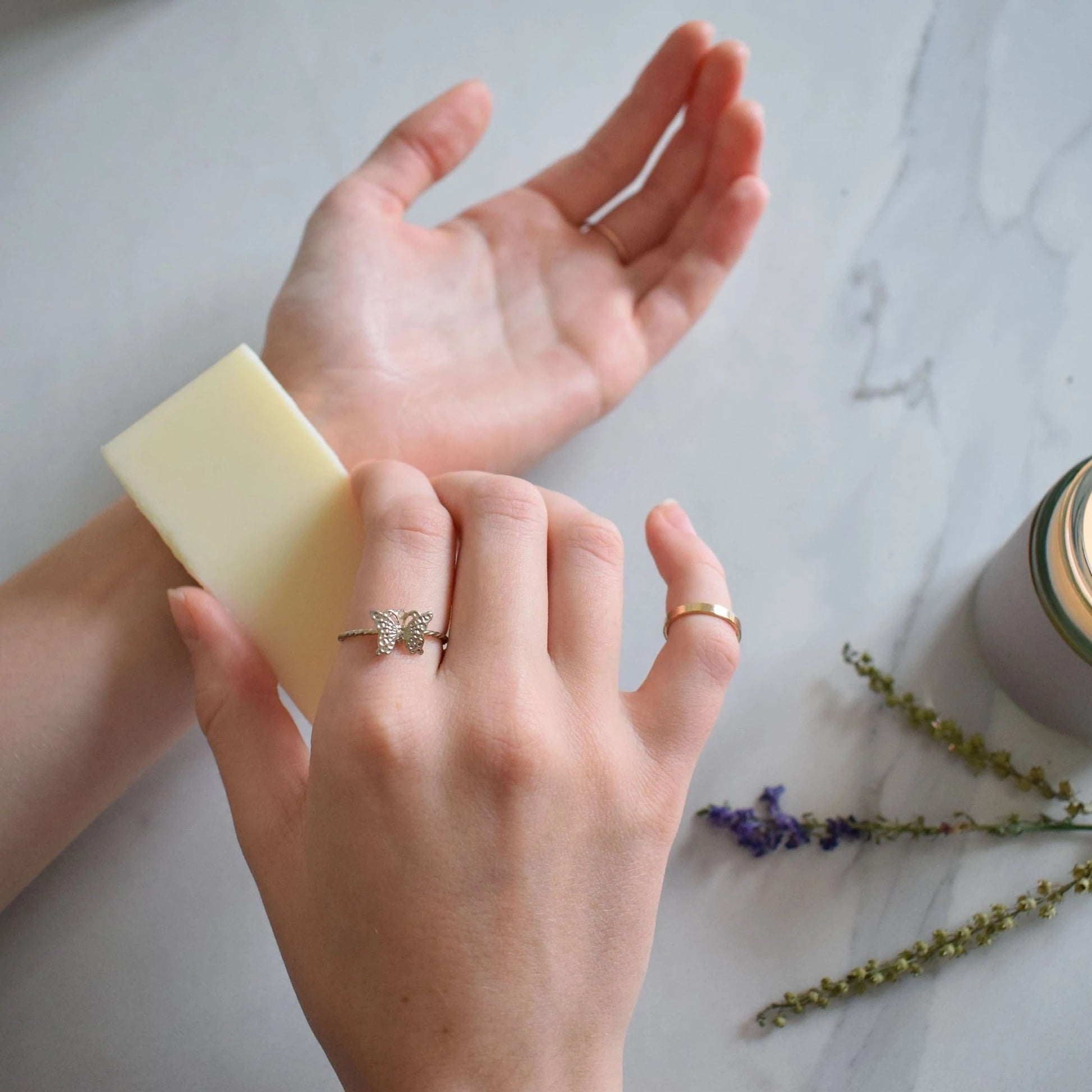 Vegan Solid Moisturiser for arms and hands