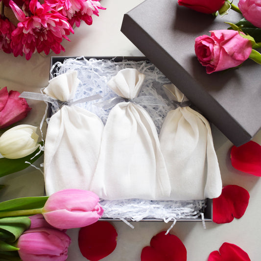 Wellbeing Marigold Charms Bath Soak Gift Collection open