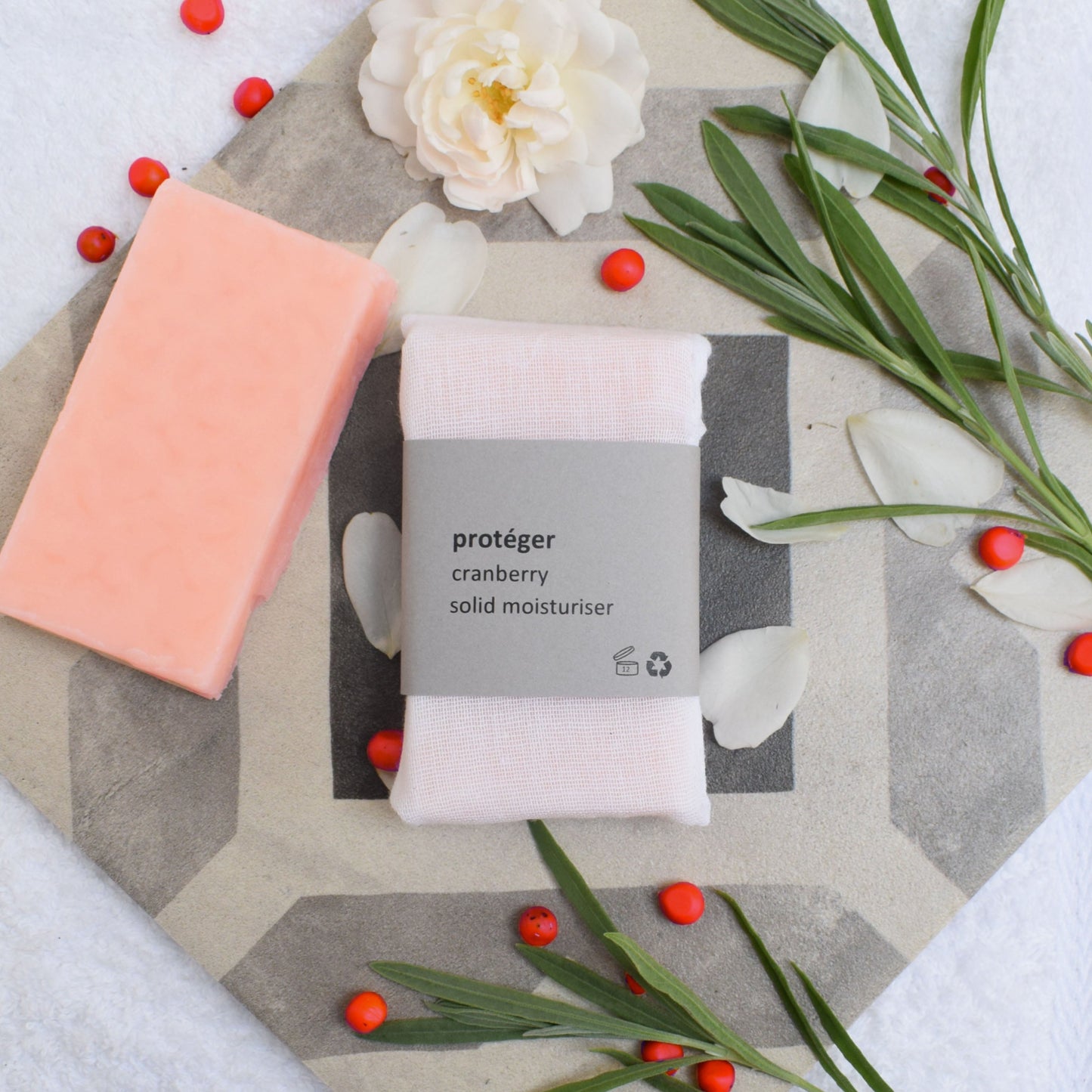 Cranberry Solid Moisturiser Bar