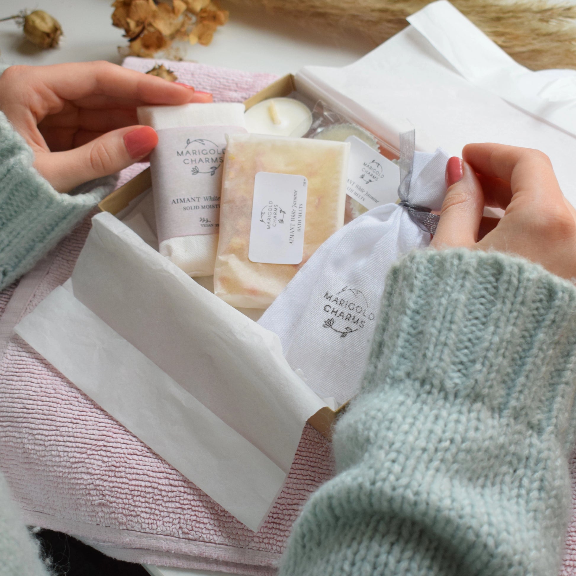 Organic Letterbox Spa Gift Set Maddie 2