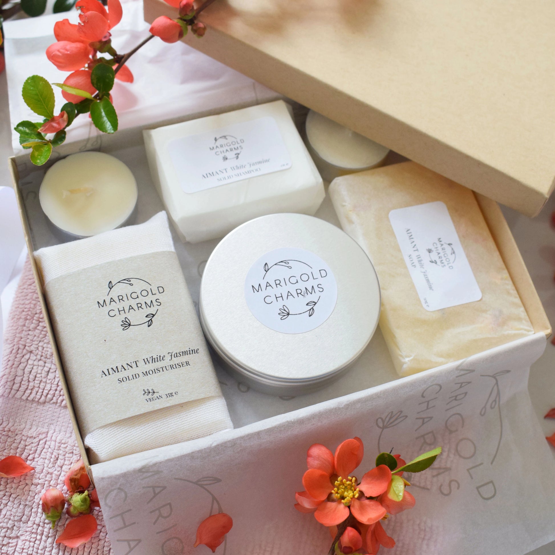 Organic Letterbox Shower Spa Gift Colllection flowers