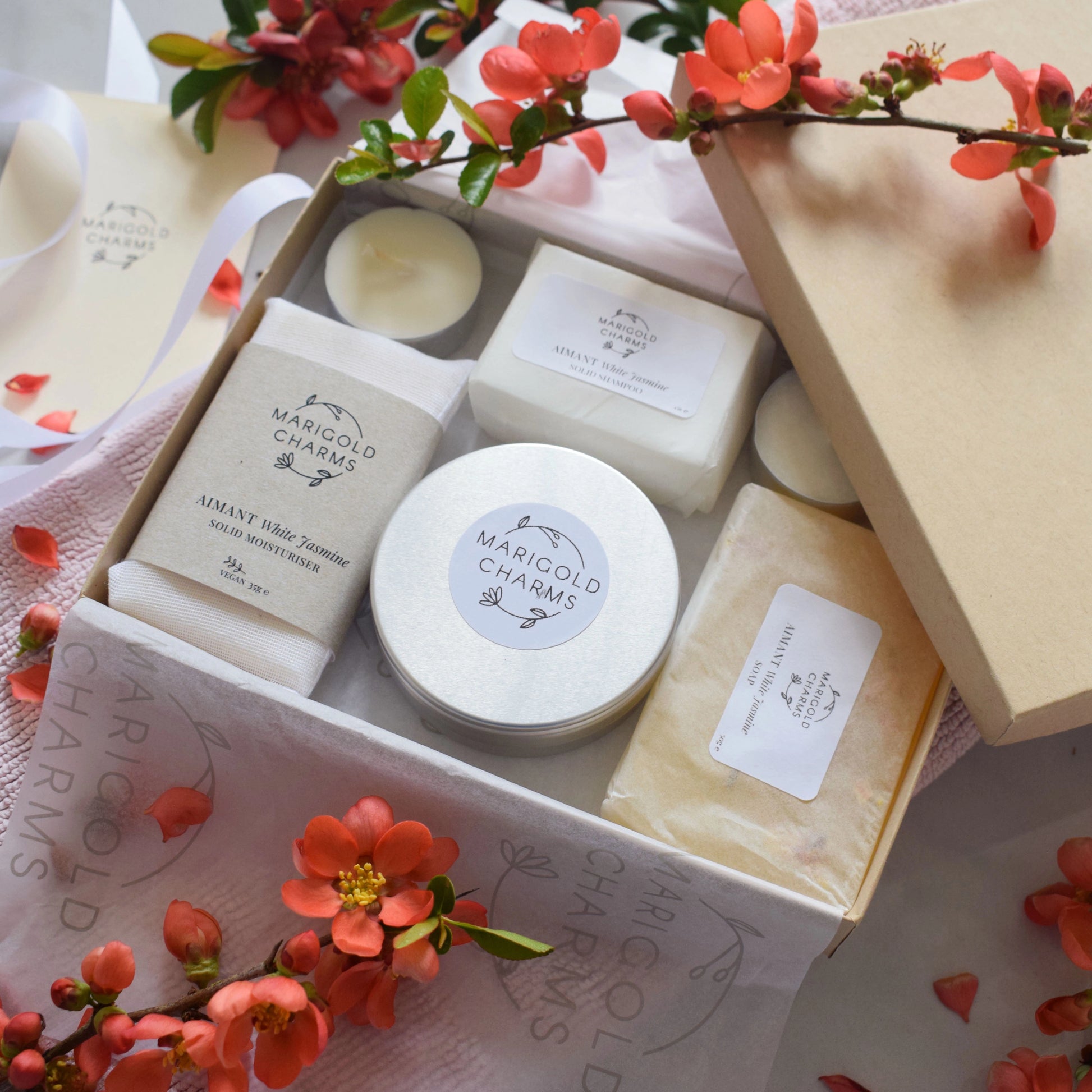 Organic Letterbox Shower Spa Gift Colllection open box