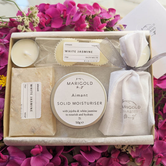 White Jasmine Sustainable Letterbox Spa Gift Set
