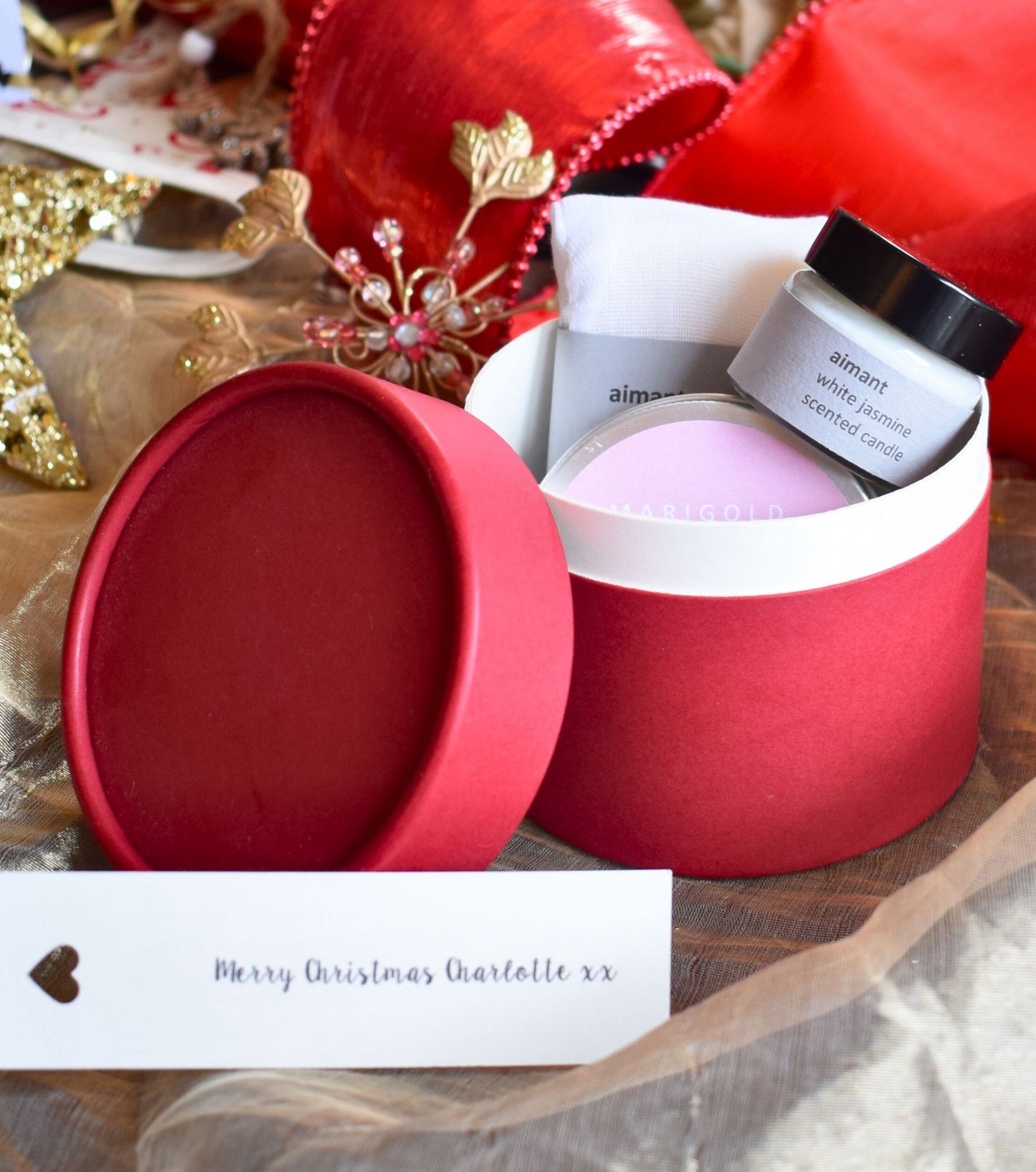 Luxury Wellbeing Mini Christmas Spa Tub open