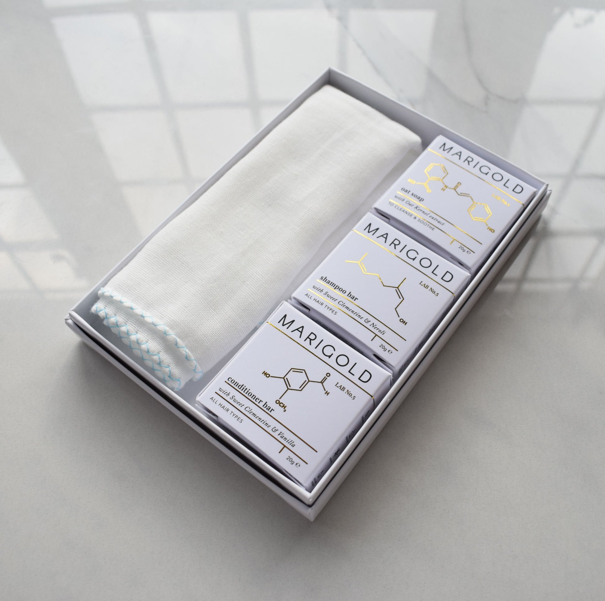 Luxury Shower Gift Set with muslin