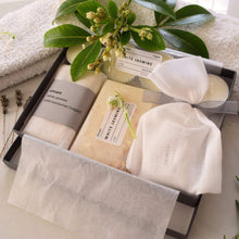 Load image into Gallery viewer, Vegan Letterbox Spa Gift Set